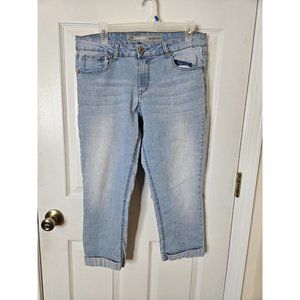 Jordache Women's Size 12x24  Blue Skinny Cropped  Stretch Jean Meduim Wash